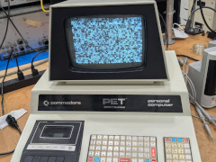 Ken Shirriff's blog - PET2001 Reparatur